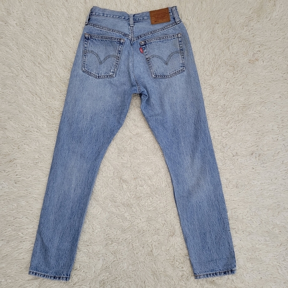 Levis 501s Skinny Jeans - Picture 14 of 16